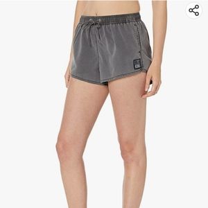 🏖Billabong🏖 Gray Board Short Size L